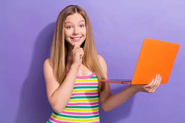 Photo Intelligent Schoolgirl Straight Hairdo Dressed Striped Top Holding Laptop — Stock Photo, Image