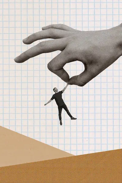 Afbeelding Collage Illustratie Van Miniatuur Funky Guy Opknoping Menselijke Enorme — Stockfoto