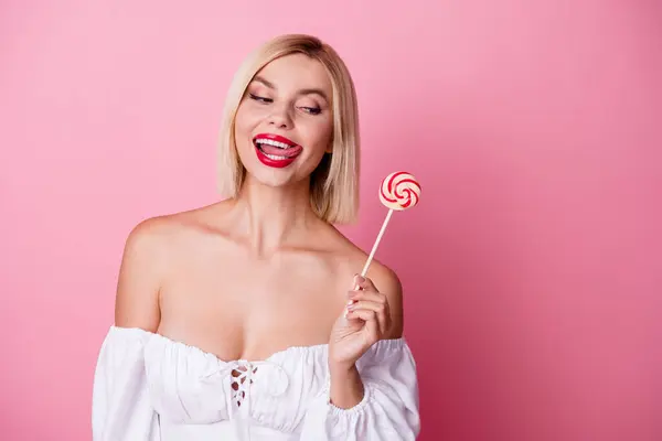 Foto Adorable Linda Chica Usar Ropa Moda Celebrar Caramelo Lollipop —  Fotos de Stock