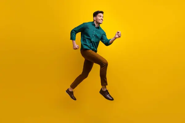 Full Length Photo Positive Nice Man Wear Green Trendy Clothers — Φωτογραφία Αρχείου