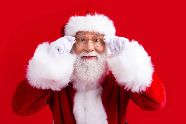 Photo Funky Senior New Year Santa Claus Wear White Gloves — Stock Photo, Image