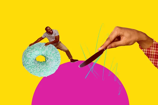 Imagen Collage Compuesto Divertido Pequeño Hombre Roll Donut Mano Tenedor —  Fotos de Stock