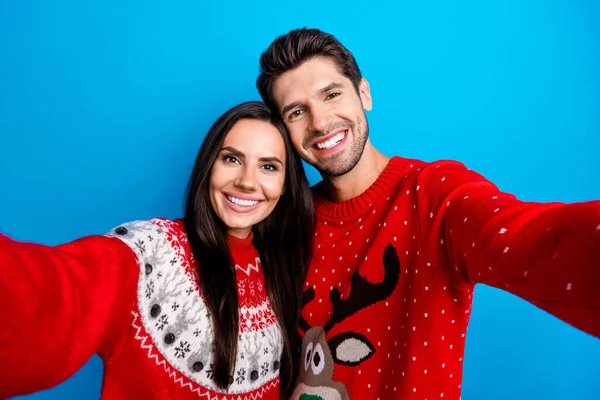 Photo Portrait Lovely Young Spouses Take Selfie Photo Toothy Smile — Stock Photo, Image