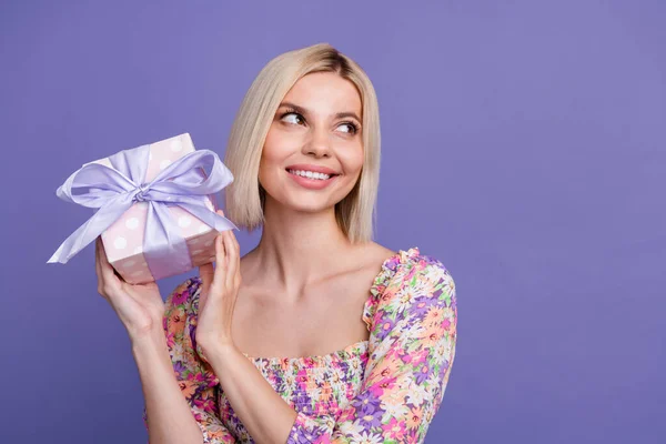 Photo Pretty Minded Girl Hands Hold Giftbox Look Empty Space — Stock Photo, Image