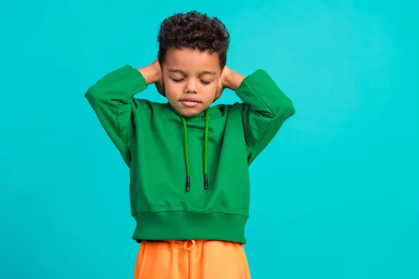 Photo Adorable Nice Schoolboy Wavy Hair Dressed Green Pullover Arms — Stock Photo, Image