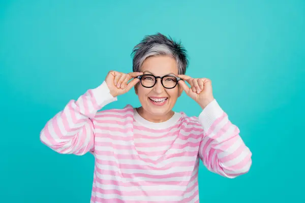 Photo Cheerful Positive Woman Dressed Pink Pullover Hands Arms Eyewear — Stock Photo, Image