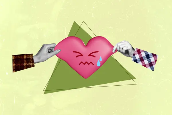 ピンクの愛の心を分割しようとしている2つの腕の創造的なコラージュ カーキの緑色の背景で孤立した怒りの感情 — ストック写真