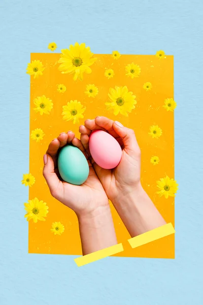 Vertikální Fotografie Umělecké Koláž Rukou Držet Velikonoce Barevné Vejce Pastelové — Stock fotografie
