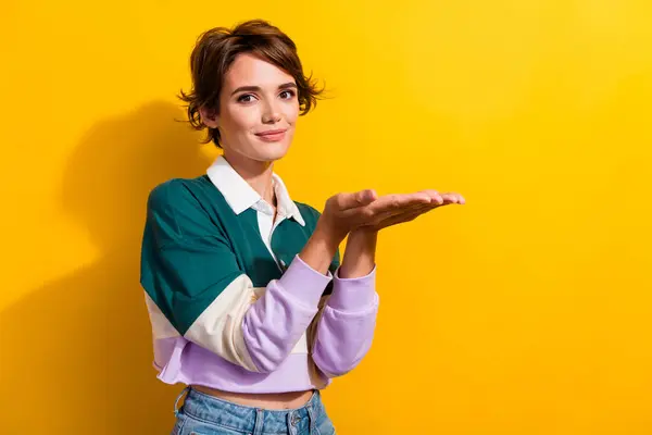 Photo Pretty Nice Young Girl Arms Palms Show Empty Space — Stock Photo, Image