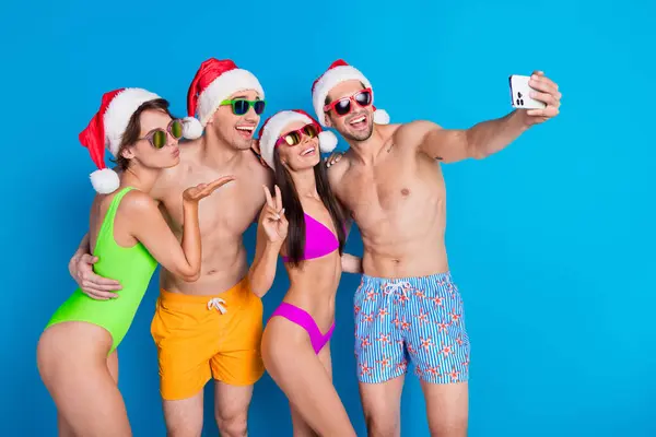 Şirket Fotoğraflarında Cep Telefonu Kullananlar Yaz Aylarında Selfie Çekerler Tatil — Stok fotoğraf