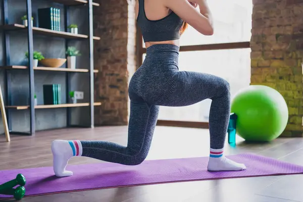 Cropped Photo Girl Trainer Stretching Legs Doing Exercise House Gym — Stock Photo, Image