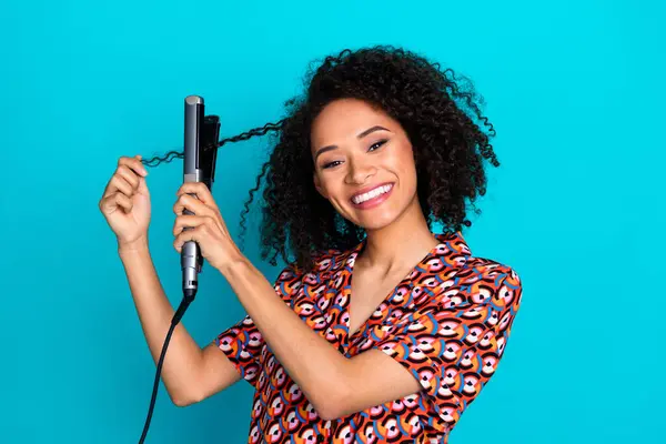 Photo Charming Cheerful Lady Wear Print Shirt Doing Curly Hairstyle — Stock Photo, Image
