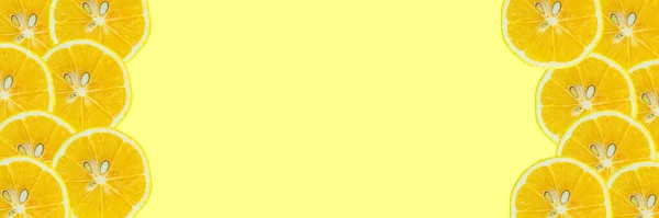Φέτες Λεμονιού Κίτρινο Φόντο Χώρο Αντιγραφής Υψηλής Ποιότητας Φωτογραφία Για — Φωτογραφία Αρχείου