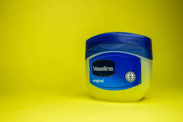 Vaseline Bottle Yellow Background Copy Space Skin Care Product Vaseline — Stock Photo, Image