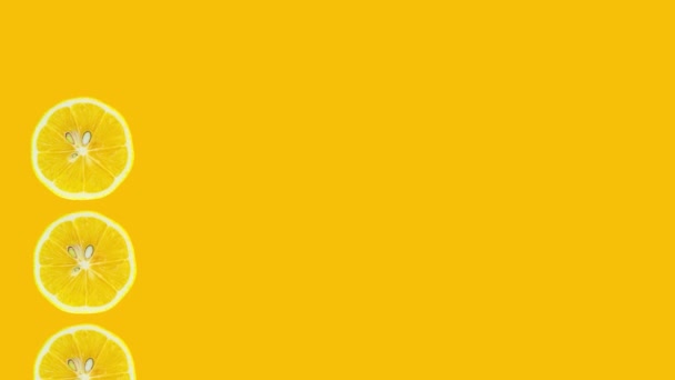Lemon Slices Animation Yellow Background Stop Motion Citrus Animation Copy — Αρχείο Βίντεο