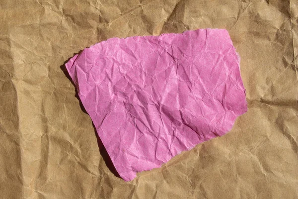 Zmačkaný Růžový Papír Roztrhaný Kus Papíru Kopírovacím Prostorem — Stock fotografie