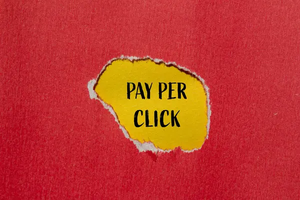 Betaal Klik Woorden Geschreven Gescheurd Rood Papier Met Gele Achtergrond Stockfoto