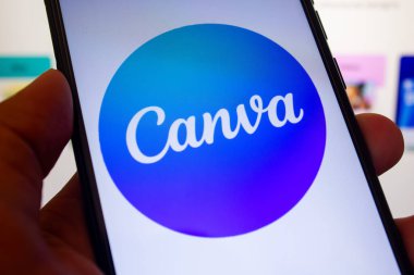 Akıllı telefonda gösterilen kanva logosu. Afyonkarahisar, Türkiye - 19 Temmuz 2024.