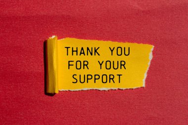 Kırmızılı sarı yırtık kağıda yazdığınız destek mesajı için teşekkürler. Destek sembolün için kavramsal olarak teşekkür ederim. Boşluğu kopyala.