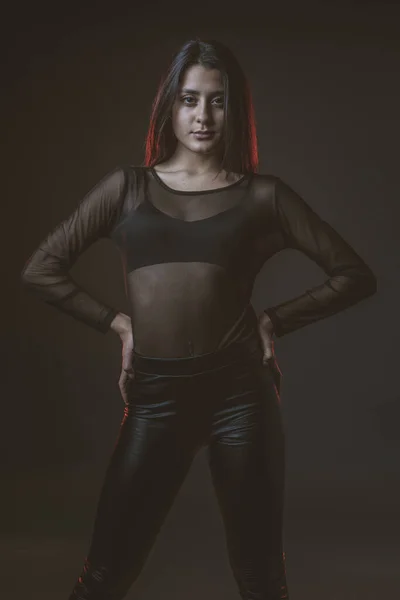 Portret Van Mooie Cyber Model Vrouw Poseren Dragen Zwart Lederen — Stockfoto