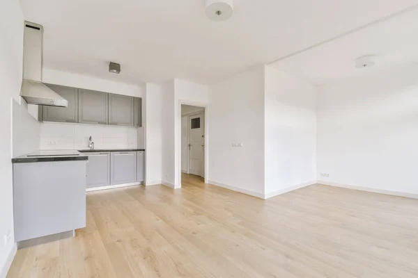 Interior Empty White Kitchen Windows Wooden Parquet Floor — Fotografia de Stock