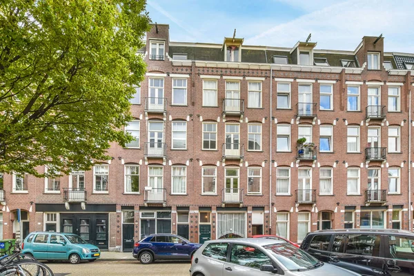 Amsterdam Netherlands April 2021 Some Cars Parked Side Street Front — 스톡 사진