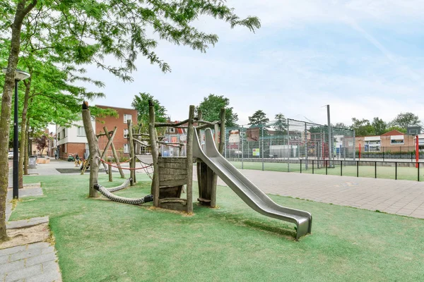 Amsterdã Países Baixos Abril 2021 Parque Infantil Vazio Com Escorrega — Fotografia de Stock