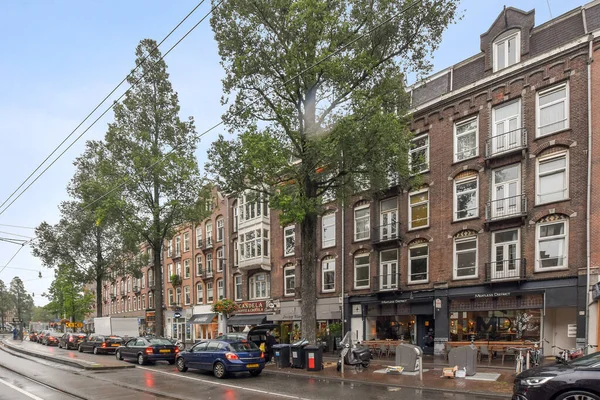 Amsterdam Netherlands April 2021 Some Cars Parked Side Street Front — Stock Photo, Image