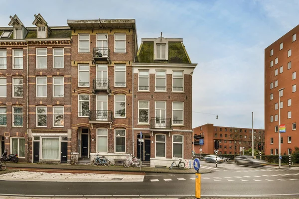 Amsterdam Niederlande April 2021 Ein Sehr Altes Gebäude Mitten Einem — Stockfoto