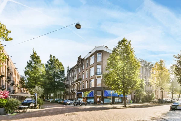 Амстердам Нідерланди Квітня 2021 Року Пуста Вулиця Автомобілями Припаркованими Збоку — стокове фото