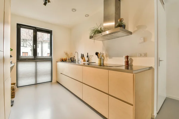 Modern Kitchen Wood Cabinetry Stainless Steel Hoods Wall Open Door — Stock Photo, Image