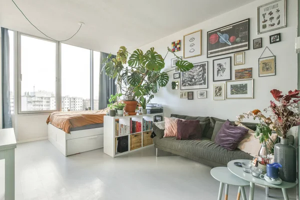 네덜란드 암스테르담 2021 거실의 거실은 흰색이다 — 스톡 사진