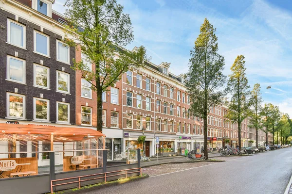 Amsterdam Netherlands April 2021 City Street Buildings People Walking Sidewalk — Stock Photo, Image