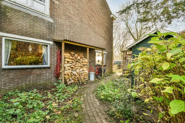Amsterdam April 2021 Een Buitenaanzicht Van Een Huis Met Brandhout — Stockfoto