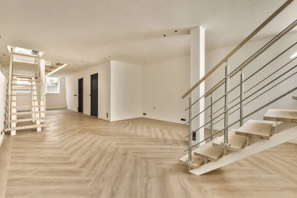 Empty Room Wood Flooring Staircases Middle Part Room Stairway Leading — стоковое фото