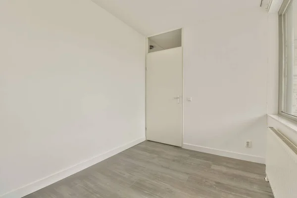 Empty Room Wood Floors White Walls Large Window Wall Right — 图库照片