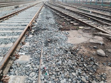 Tren yolu, tren yolu kavşağı, Hint tren sistemi.