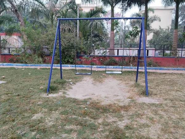 Huśtawka Placu Zabaw Parku Przez Rząd Indyjski — Zdjęcie stockowe
