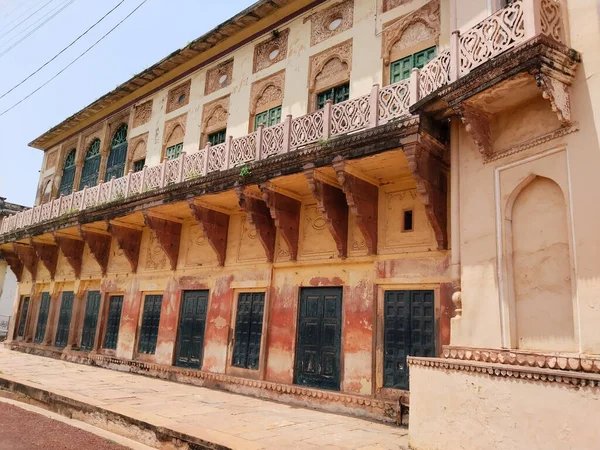 Hindistan Varanasi Deki Çetelerin Kıyılarındaki Ramnagar Kalesi Nin Mimarisi — Stok fotoğraf