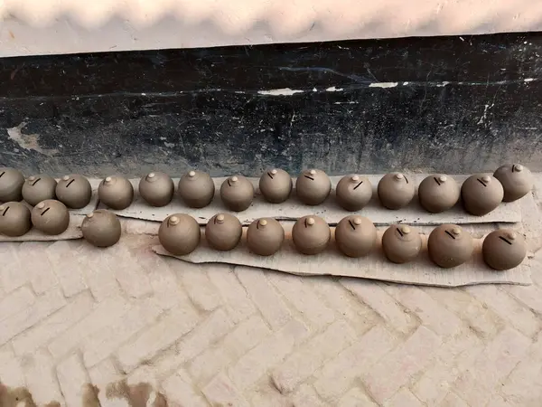 Pudełko Monety Nazwie Gullak Suszenie Słońcu Indyjskie Życie Wiejskie Gliniany — Zdjęcie stockowe
