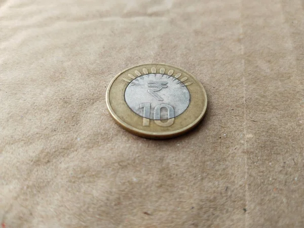 Moneda India Moneda Diez Rupias Aislada Fondo Wheatish — Foto de Stock