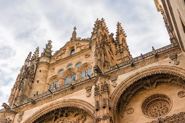 stock image Famous European travel place. UNESCO World Heritage Site. Old historic monument in Castilla. Catholic building of new cathedral of Salamanca with copy space 