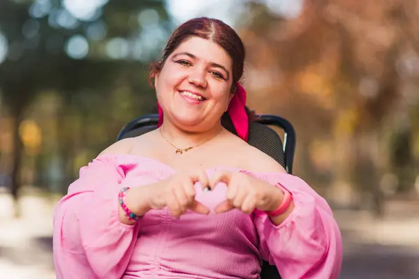 Międzynarodowy Dzień Kobiet Ruch Feministyczny Uprawnioną Różnorodną Osobą Niepełnosprawną Wózku Obrazy Stockowe bez tantiem