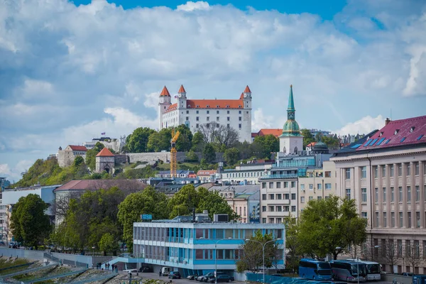 Bratislava Kalesi (Bratislavsk hrad, Pressburger Burg; Pozsonyi vr), Bratislava, Slovakya