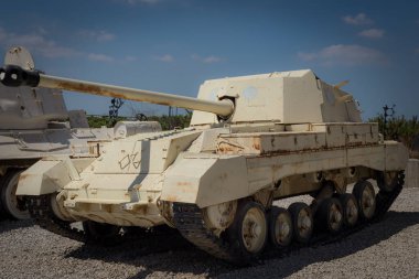 Latrun Müzesi, İsrail 'deki eski askeri zırhlı araçlar.
