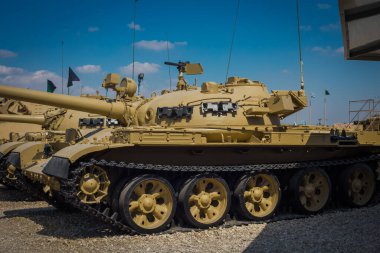 Latrun Müzesi, İsrail 'deki eski askeri zırhlı araçlar.