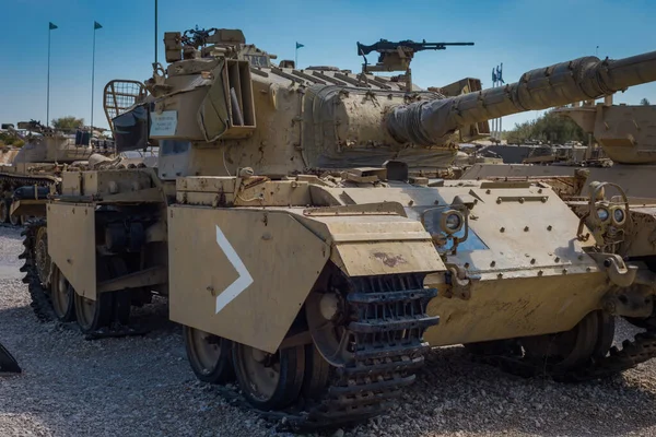 Latrun Müzesi, İsrail 'deki eski askeri zırhlı araçlar.