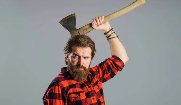 Bearded Man Old Axe Man Checkered Shirt Use Axe Brutal — Stock Photo, Image