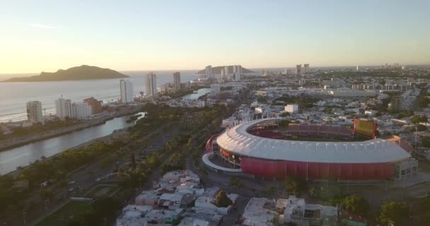Stadium Coastline Cityscape Sunset Aerial View Coastal Urban City Baseball — Vídeo de Stock