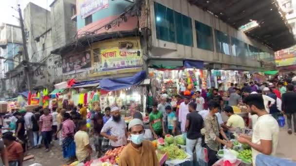 Marché Fruits Aliments Bondé Chawk Bazaar Dacca Bangladesh Panoramique Plan — Video
